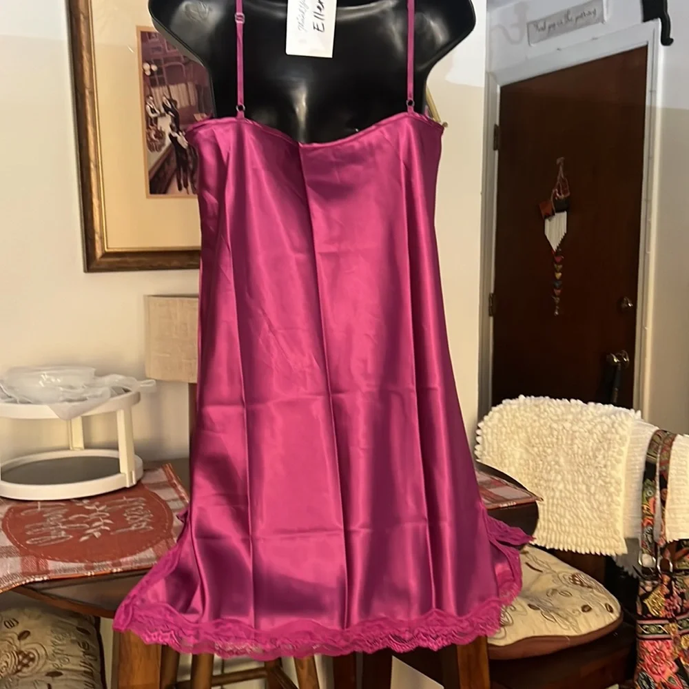 Brand new satin chemise nightgown - Picture 4 of 4